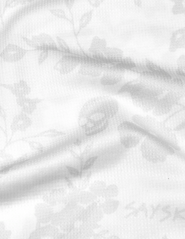 Clean Combat Tee - White Flowers
